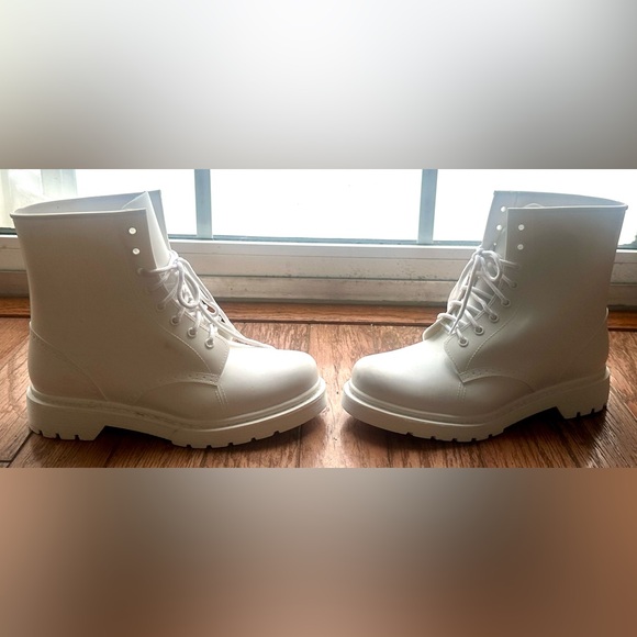 Madden Girl White Combat Boots | 8 | Worn 1x EUC - Picture 13 of 16